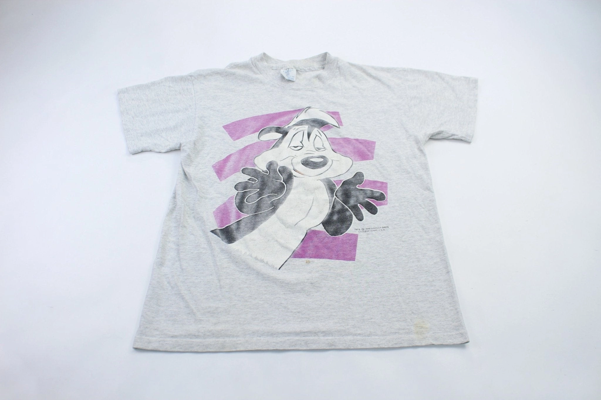 1994 Looney Tunes Pepe Le Pew Graphic T-Shirt SeamlessConstruction