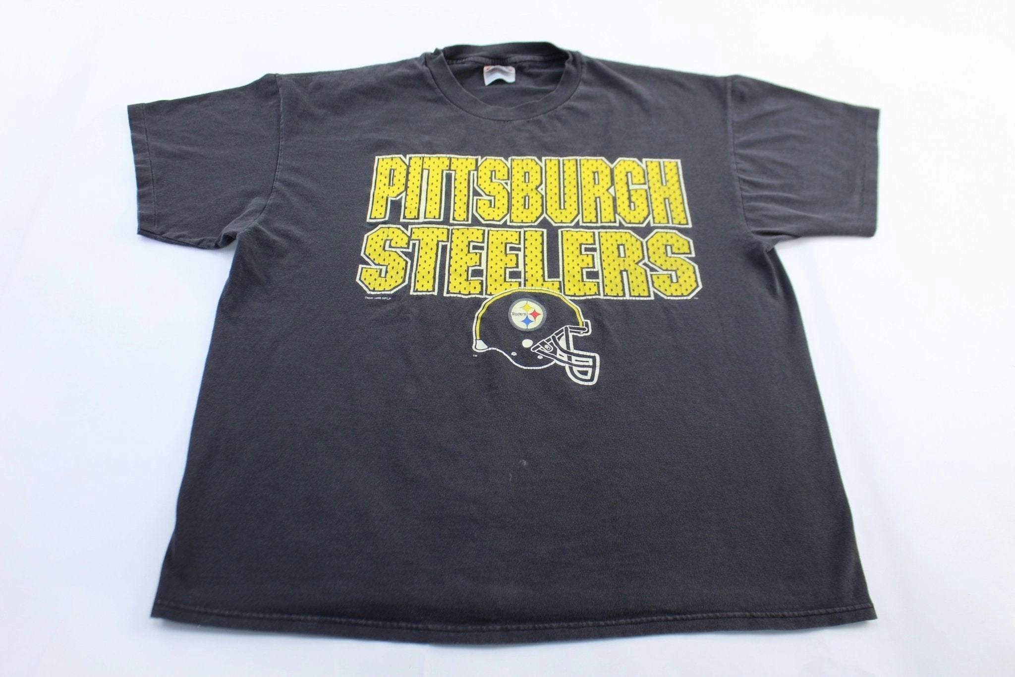 1996 Pittsburgh Steelers Football T-Shirt Fashion-Forward