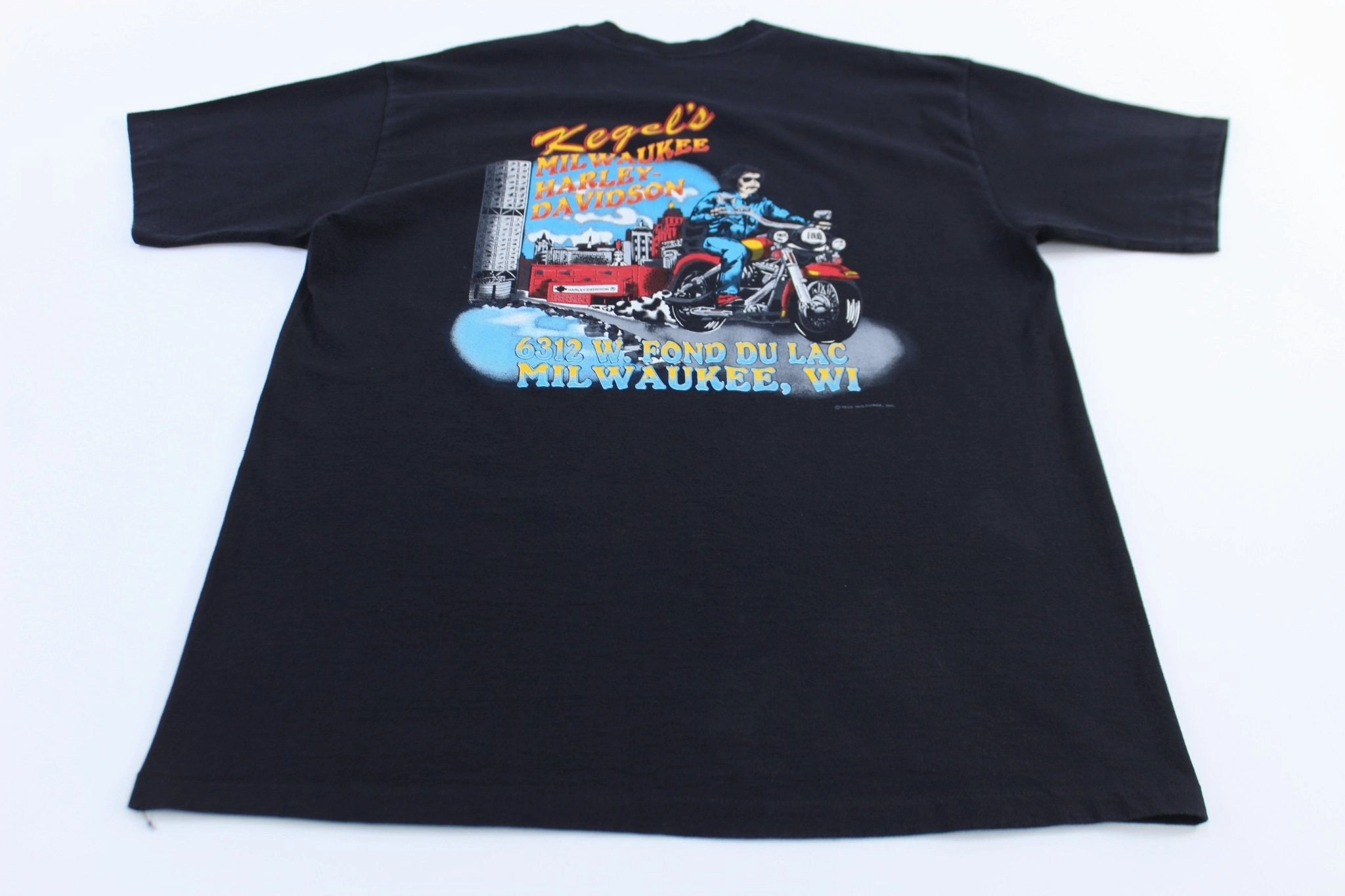 Casual layering piece 1999 Harley Davidson Motorcycles Wisconsin T-shirt