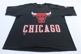 dry cleanable Simple Comfort 90's Chicago Bulls Basketball Pro Player T-Shirt
