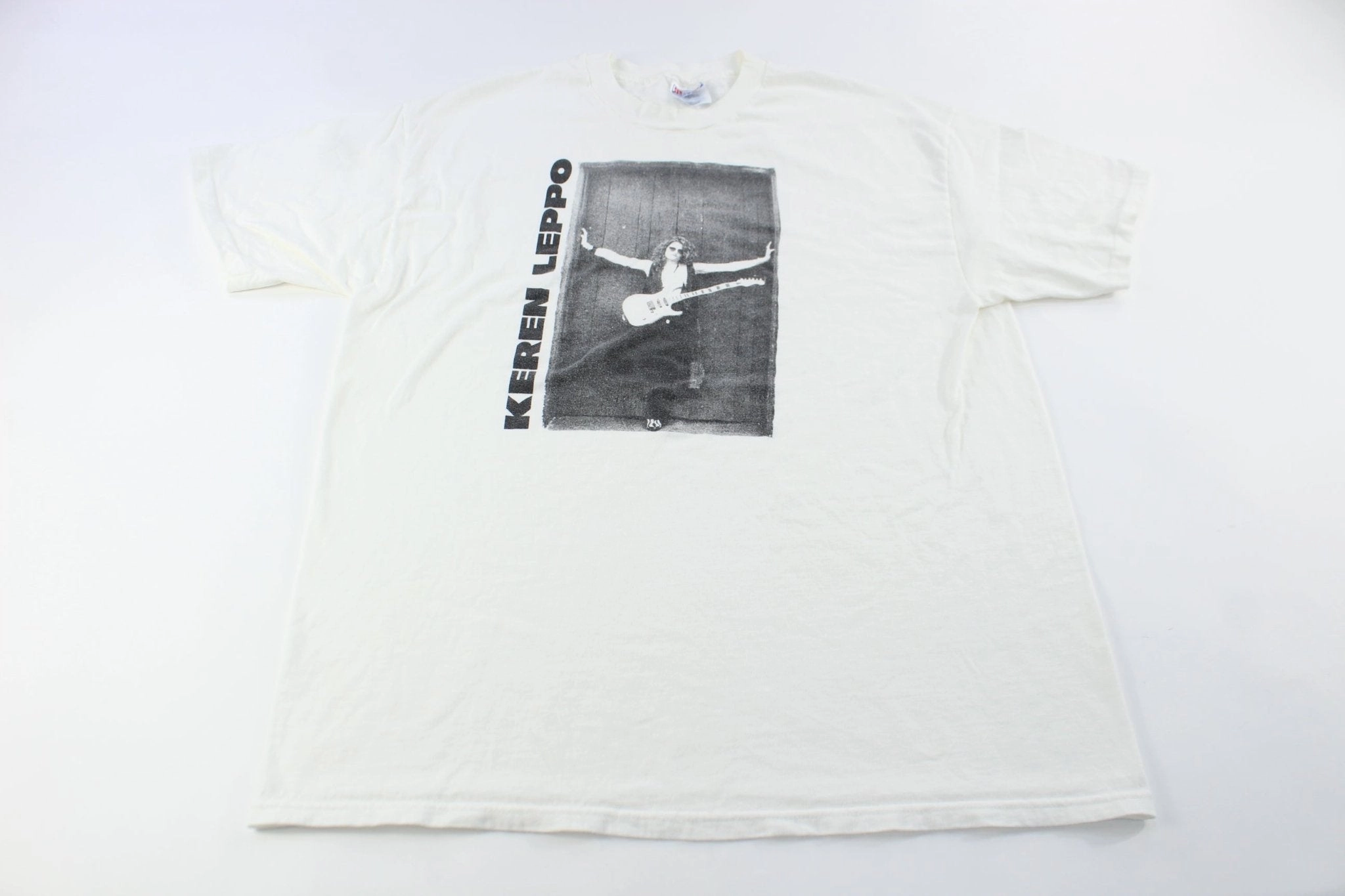 Seasonal Comfort Style Relaxed Wear Fit 90's Keren Leppo Graphic T-Shirt