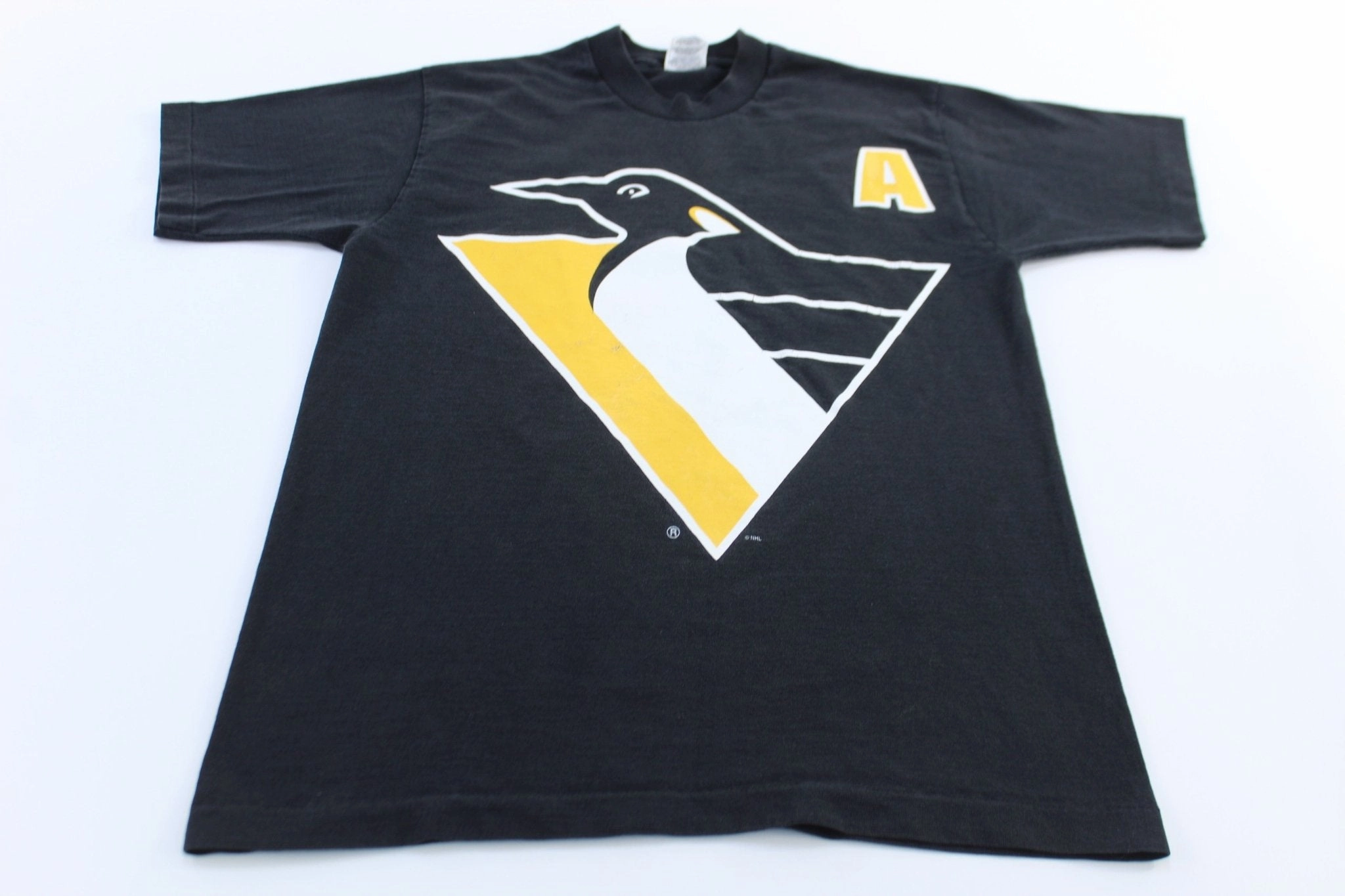 Breathable Layer Fit 90's Pittsburgh Penguins Hockey Ron Francis Jersey T-Shirt