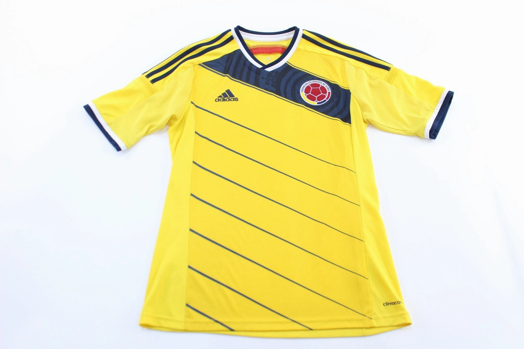 Adidas Embroidered Logo Colmbia Striped Soccer Jersey Total Ease Brushed Fleece Lining