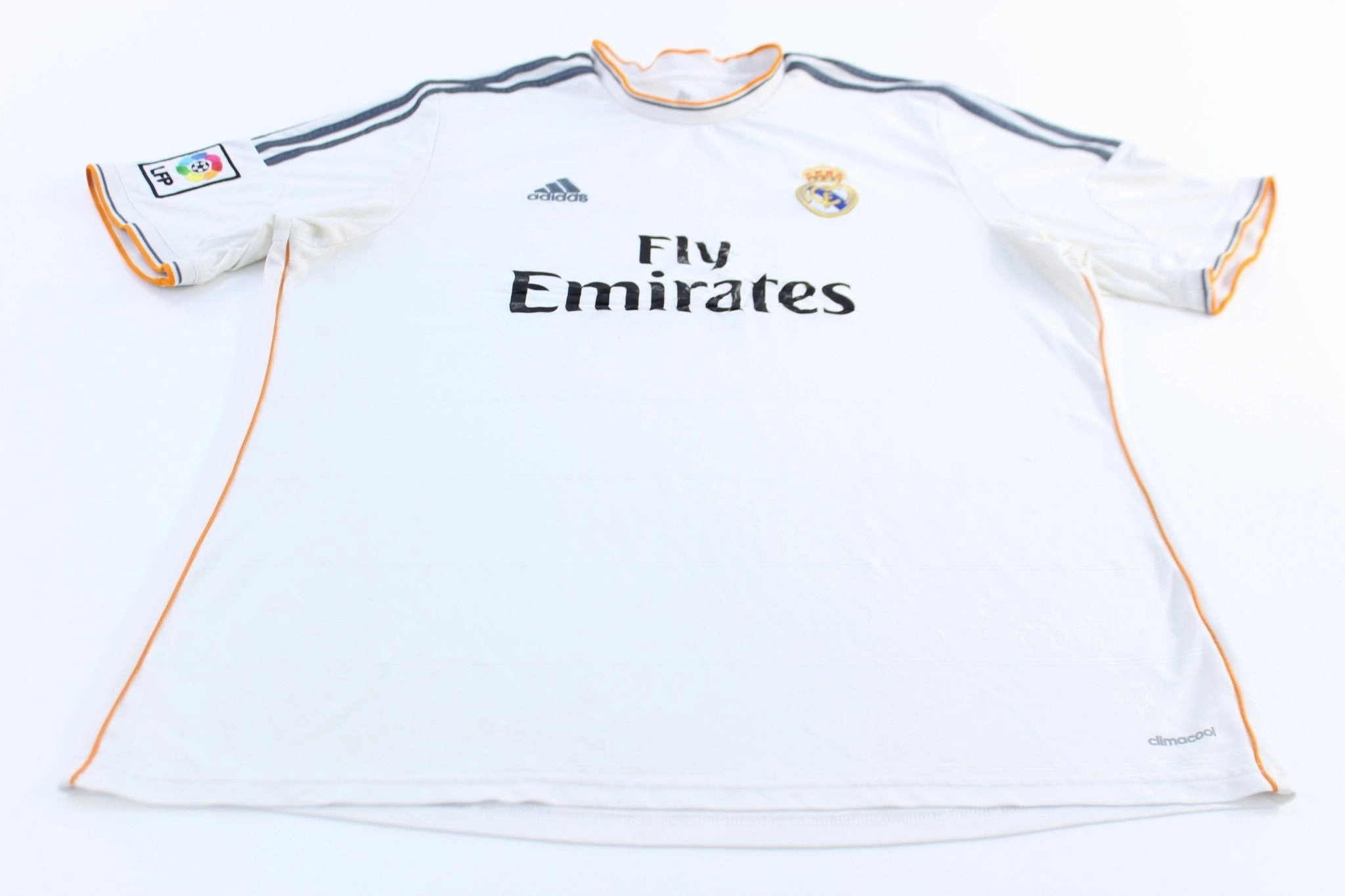 Advanced Elasticity Fibers Reinforced Shoulders Adidas Embroidered Logo Real Madrid Striped Soccer Jersey