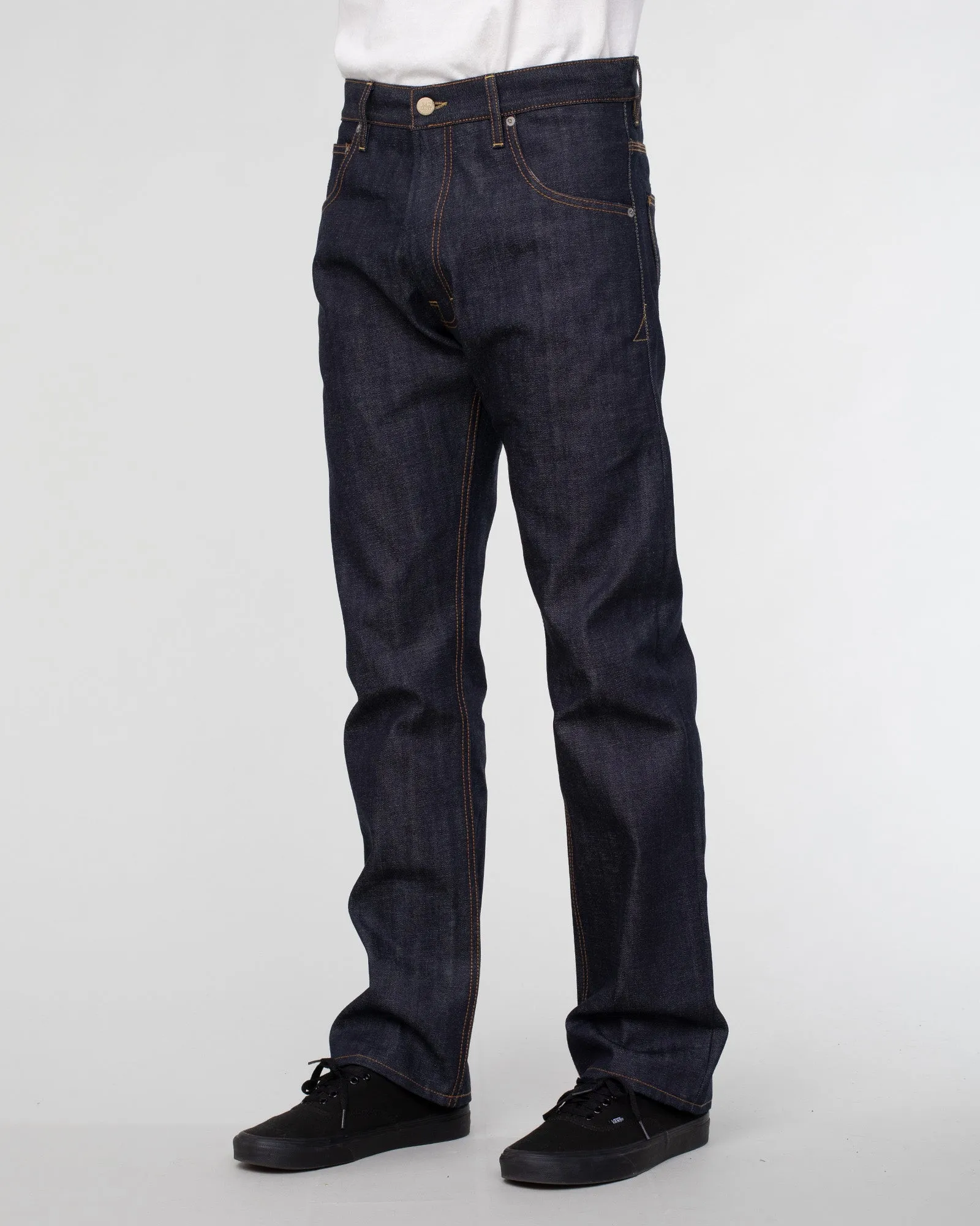 FIT 67 Loose Straight Selvedge Denim Chilly Day Ready Weekend Comfort