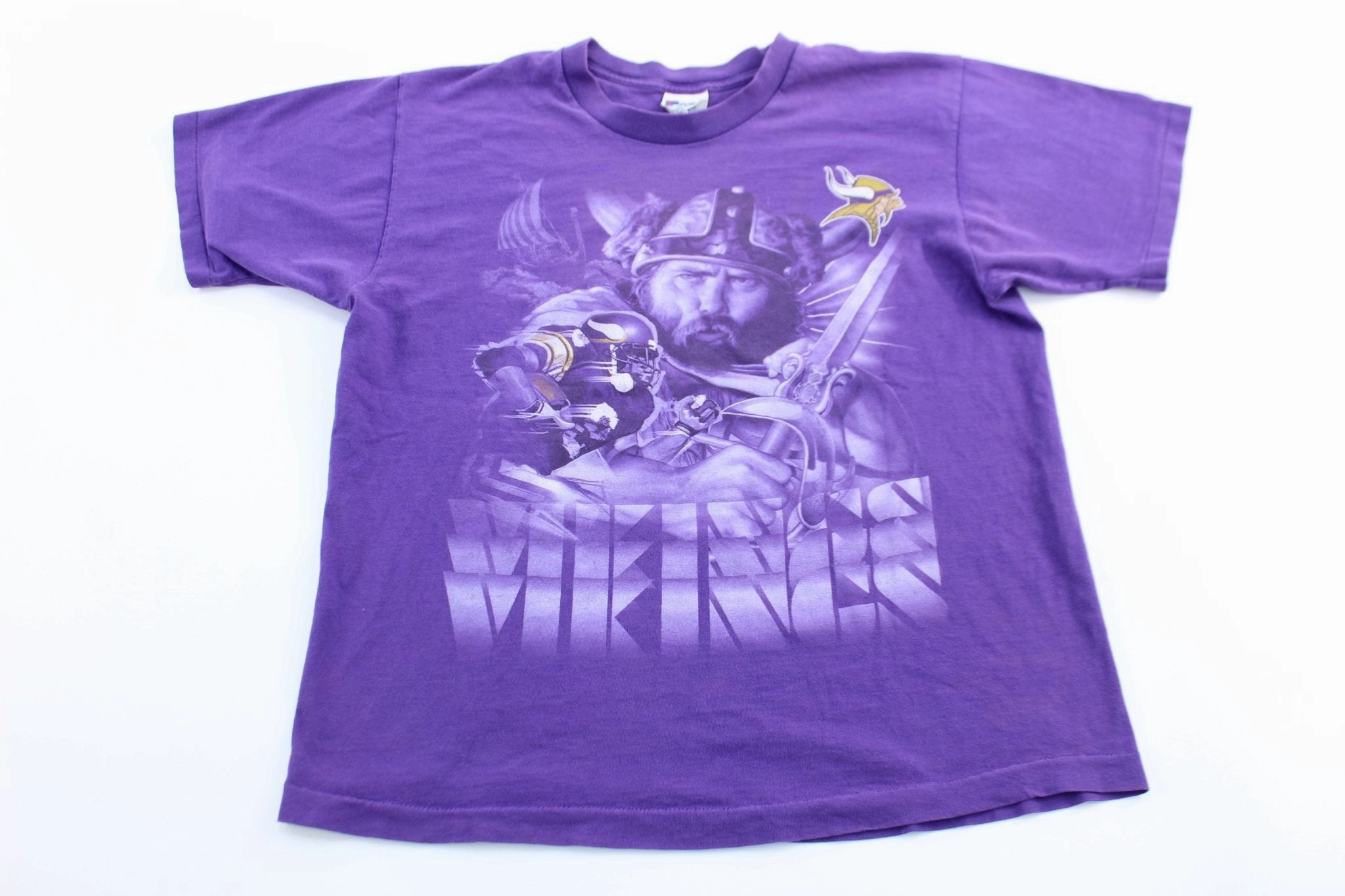 90's Minnesota Vikings Pro Player Graphic T-Shirt Athletic Comfort Wear Fresh Trend