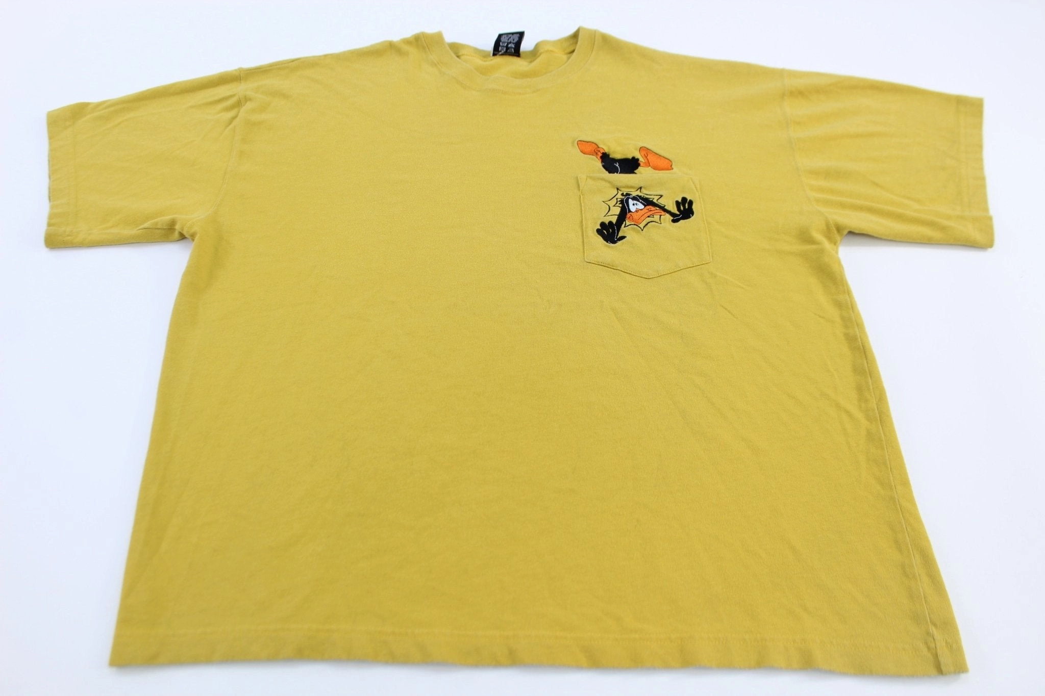 1996 Warner Bros Embroidered Daffy Duck Pocket T-Shirt Chill Vibes