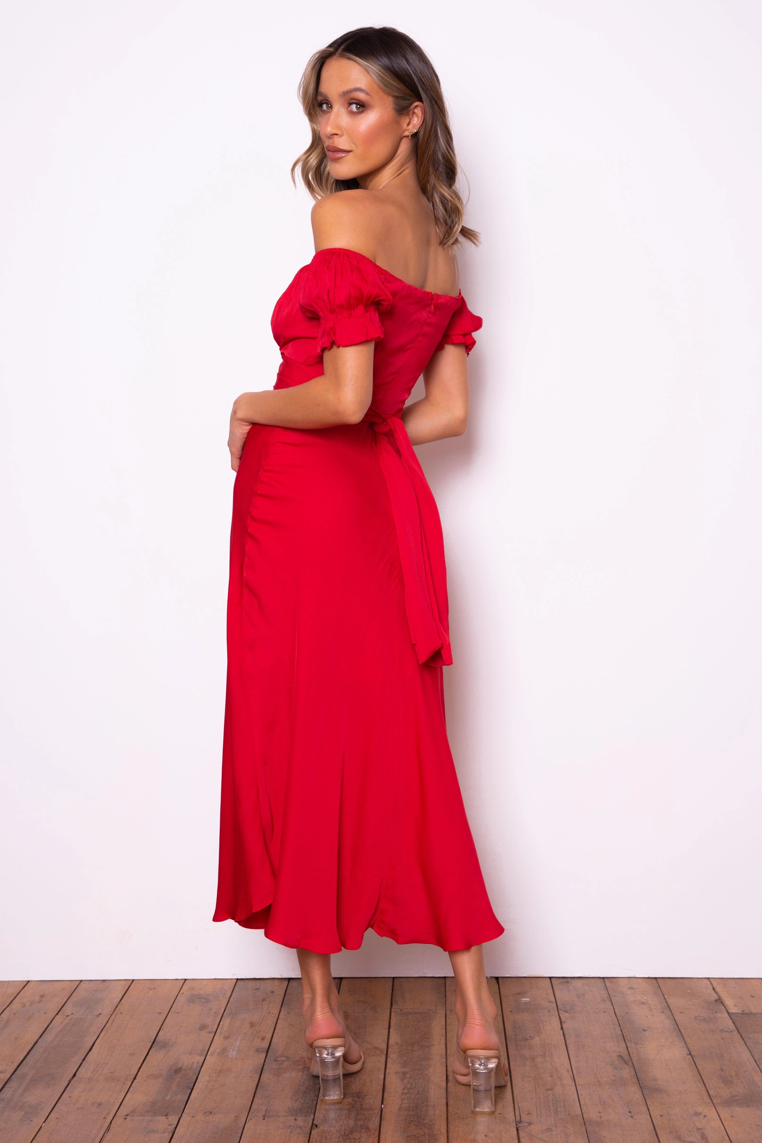 Sleek Look Samantha Dress - Red