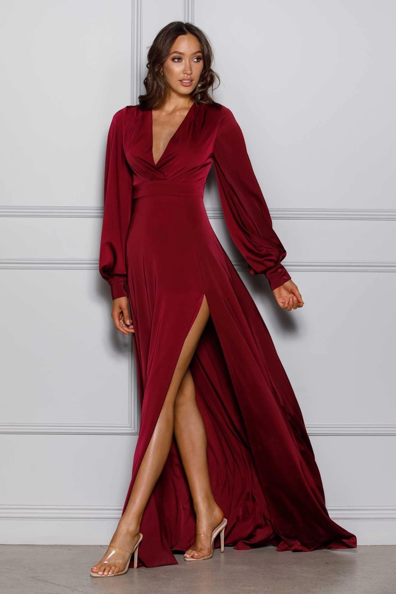 SKYLAR GOWN - WINE FadeResistantColor