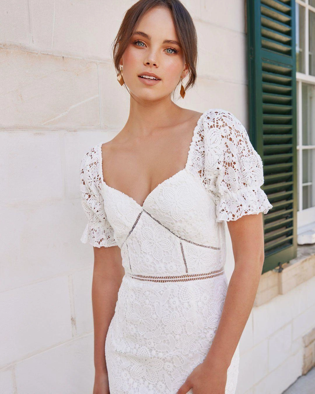 Ellington Lace Dress - White Villa Mood Casual Fit