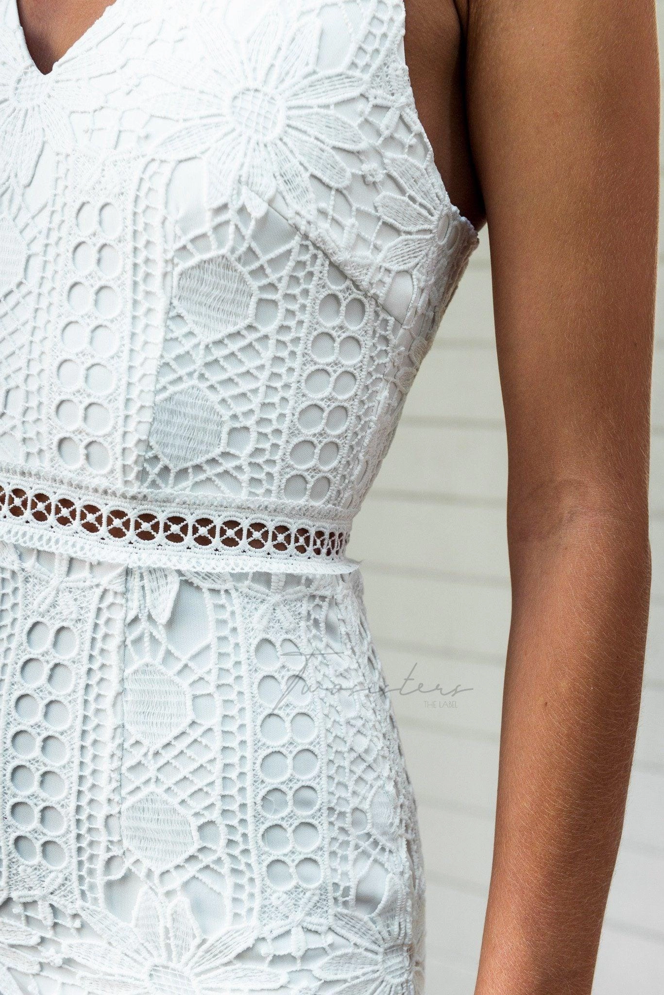 Izzy Dress - White (Final Sale) Snap-Closure