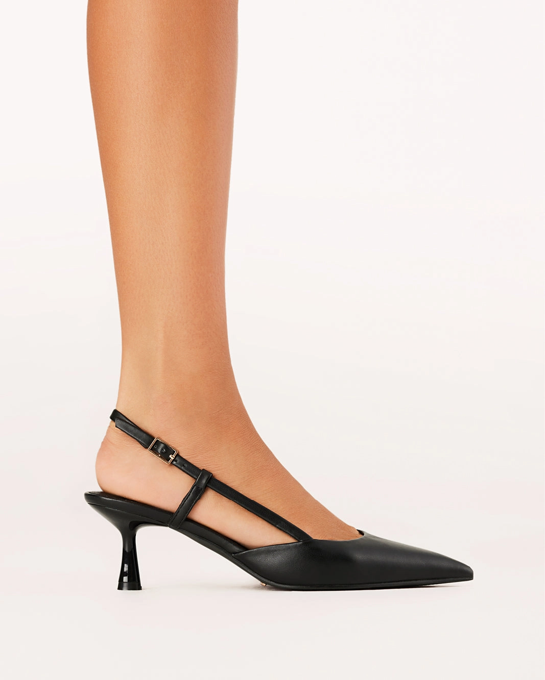 Premium Pumps Textured Surface KYRIE - BLACK