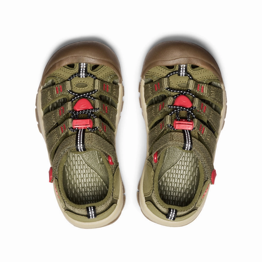 Little Kids' Newport H2  |  Martini Olive/Aura Orange Comfortable Fit Socks Slip Resistant