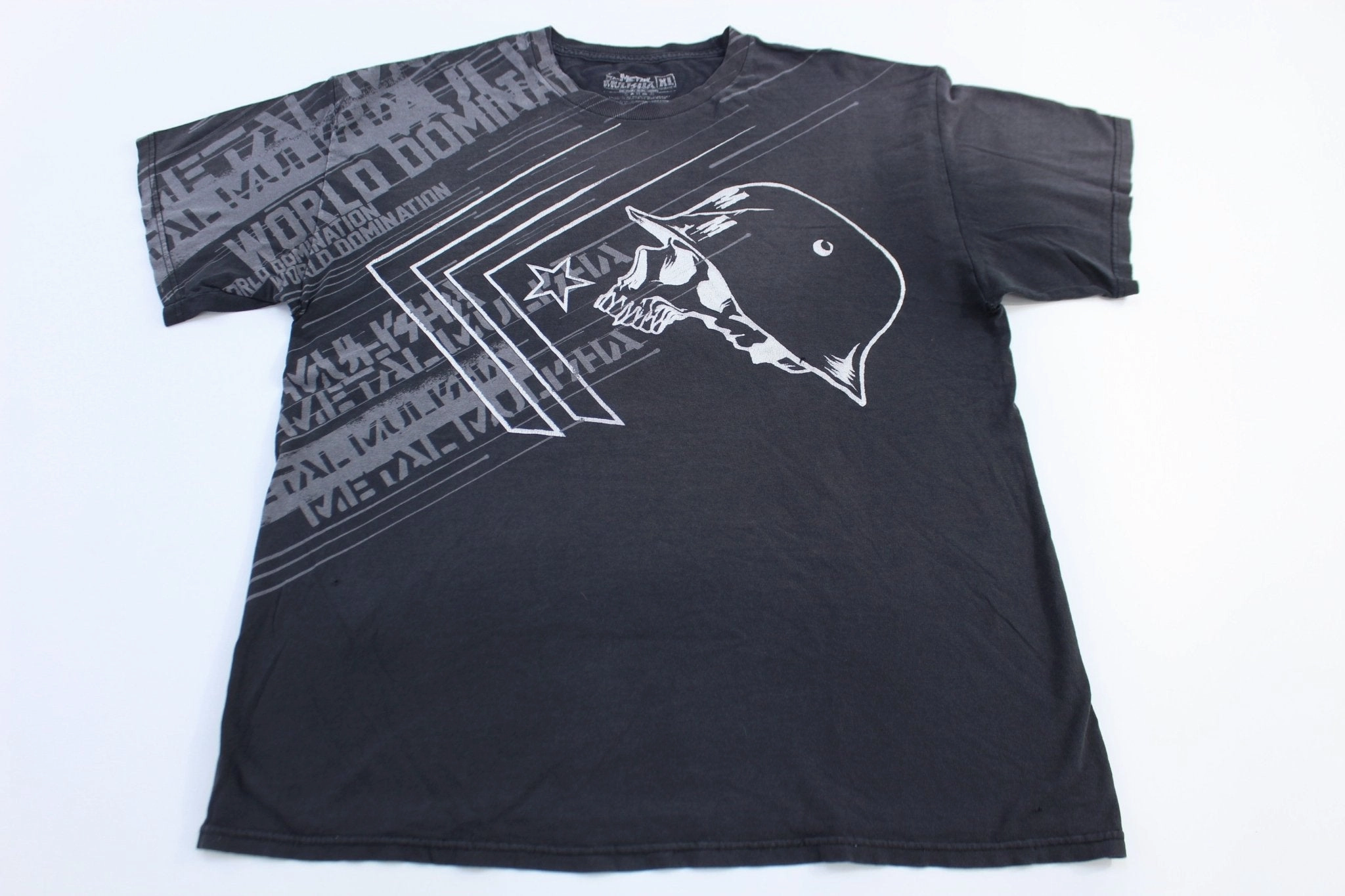 Active Outfit Style Metal Mulisha  World Domination Skull Graphic T-shirt