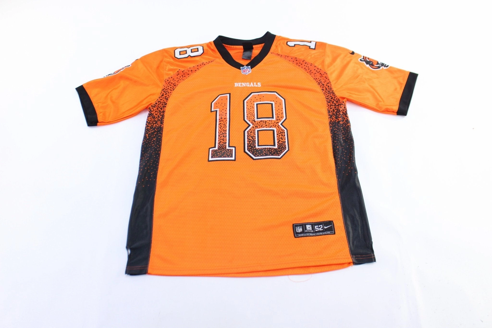 Nike Embroidered Logo Chicago Bears #18 Green Football Jersey Sporty Look