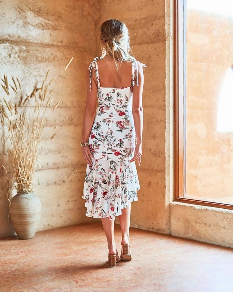 Priscilia Dress - White everyday elegance Light and Comfortable