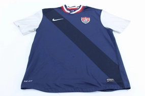 All Weather Adapt Fabric Gripped Hem Technology Nike Embroidered Swoosh Logo Team USA Soccer Jersey