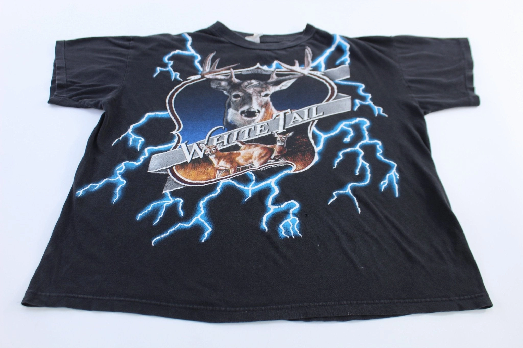 90's White Tail Lightning All Over Graphic T-shirt Chill Comfort