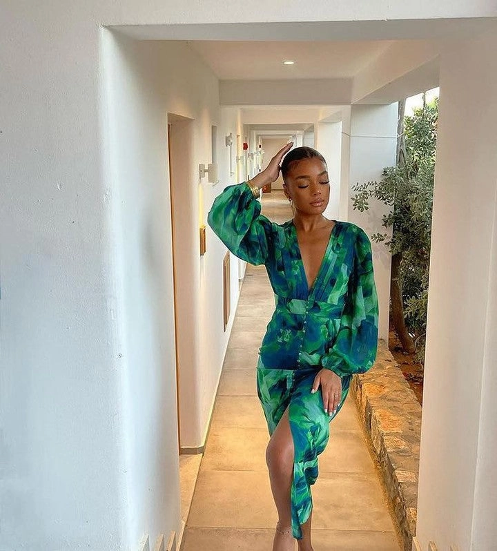 Karlita Midi Dress - Green Fashionable Fit Layered Design