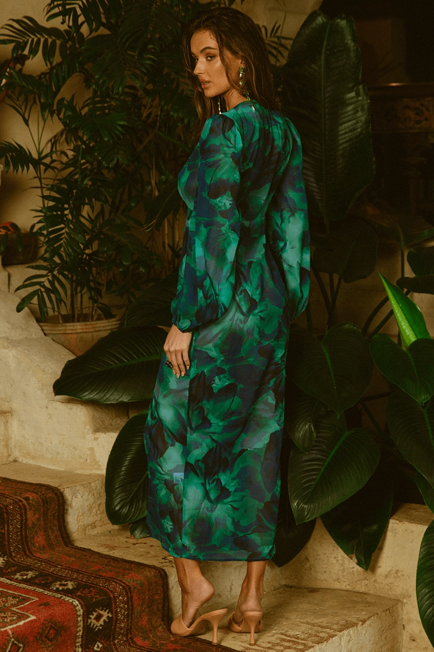 Karlita Midi Dress - Green Happy Scent Light Aesthetic