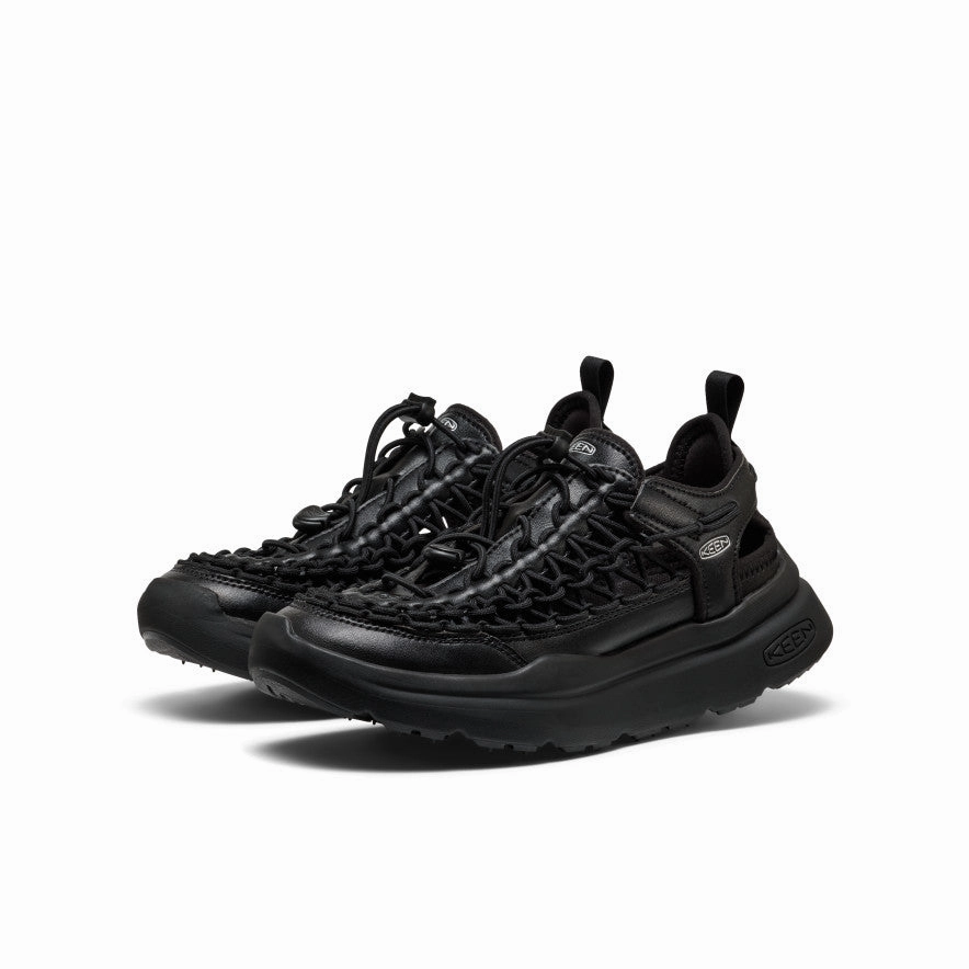 Class Day Step Easy Women's UNEEK WK SNIDEL Sneaker  |  Black/Silver