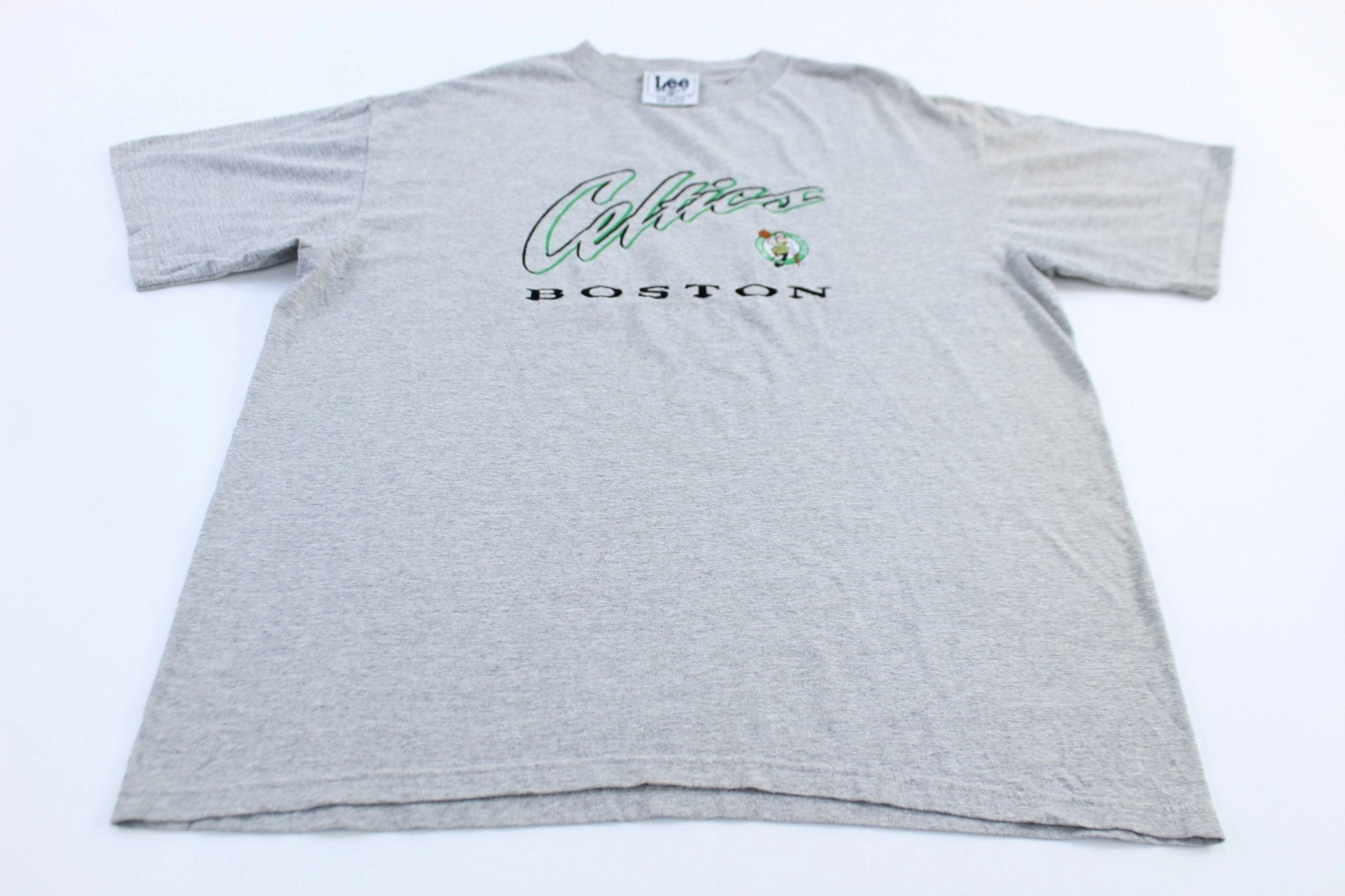 90's Boston Celtics Basketball Embroidered T-shirt Sporty Appeal