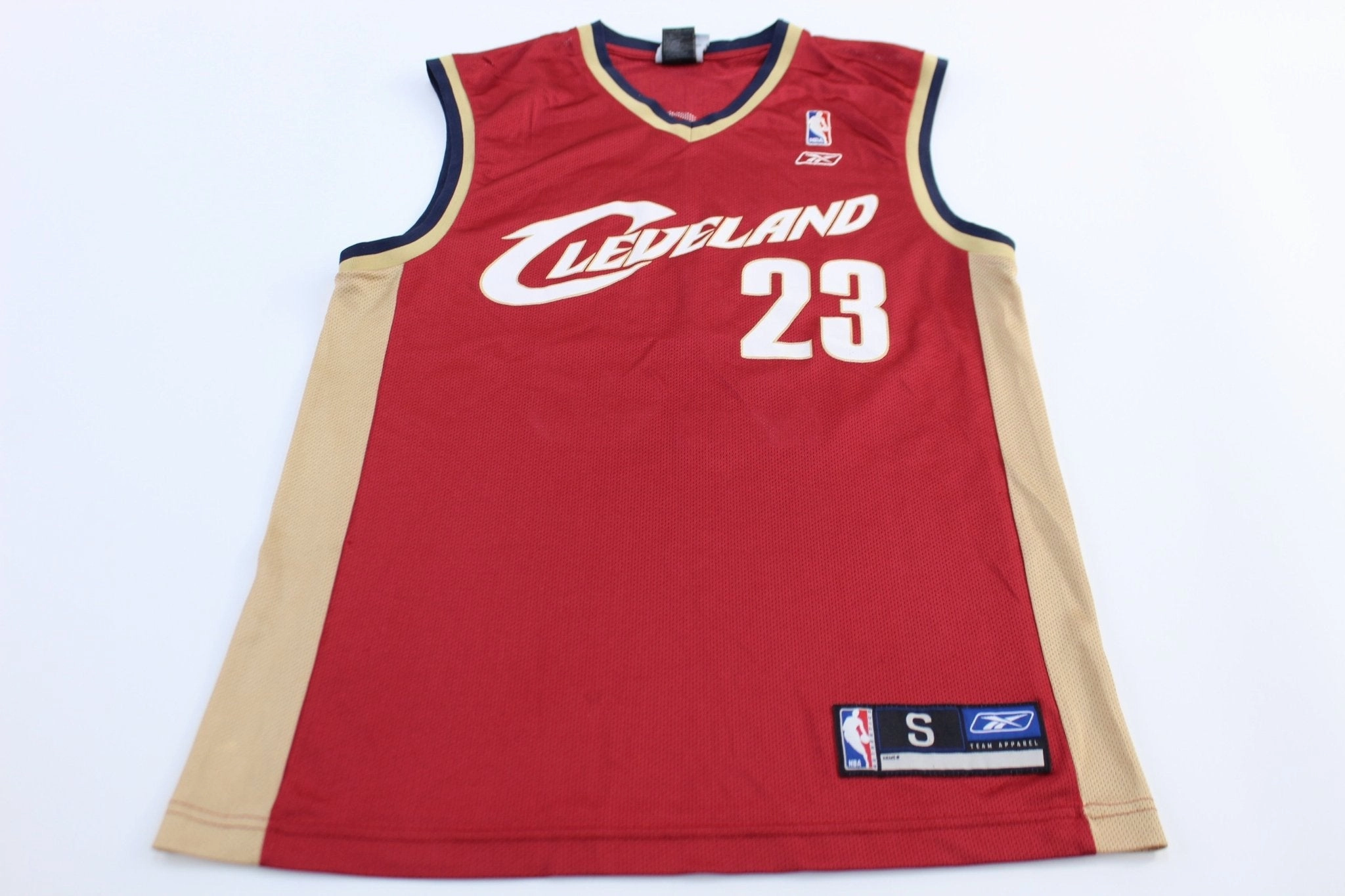 Ventilated Mesh Panel Reebok Embroidered Logo Cleveland Cavaliers LeBron James Jersey