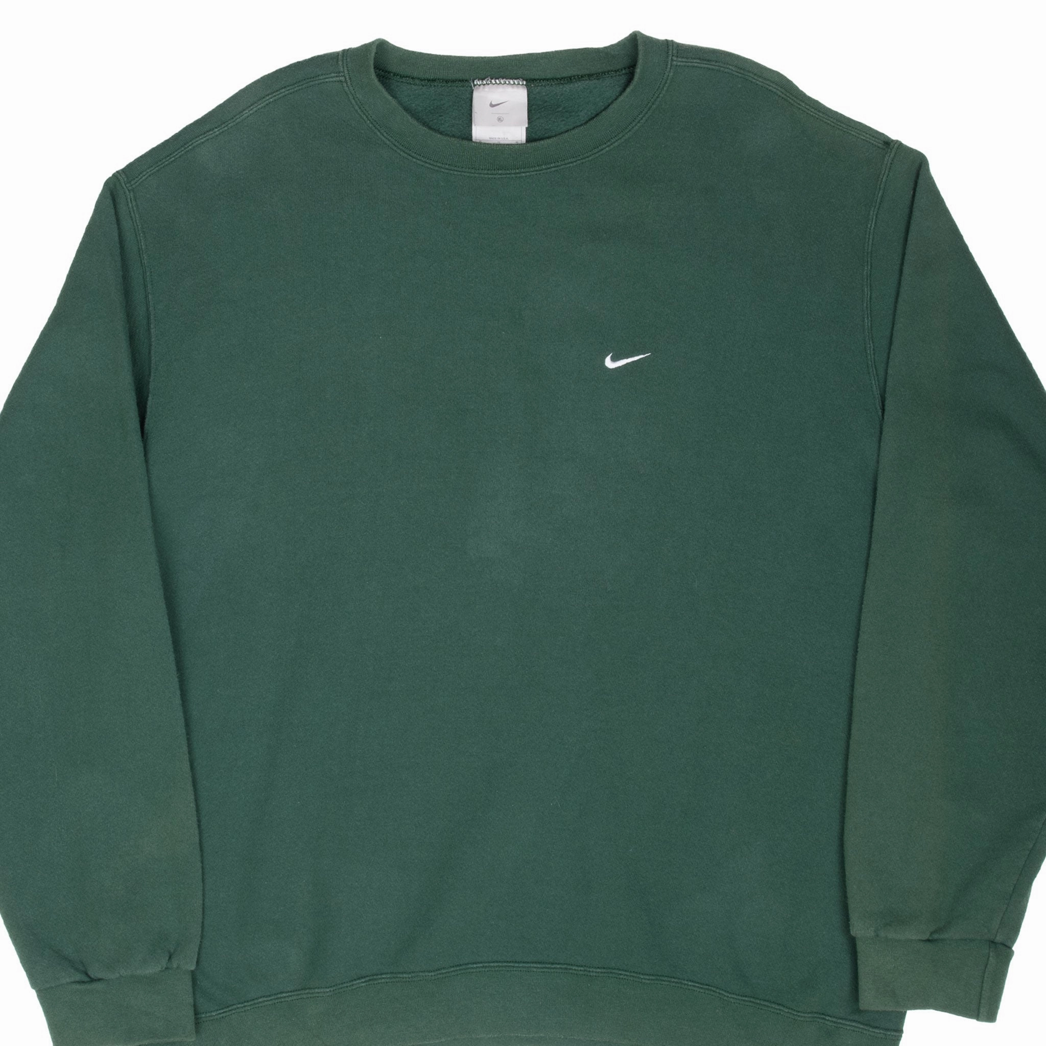 Modern Minimal VINTAGE NIKE CLASSIC SWOOSH PINE GREEN CREWNECK SWEATSHIRT 2000S XL MADE IN USA