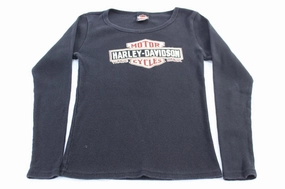 Women's Harley Davidson Motorcycles Las Vegas LS T-shirt Scoop neck femininity Sleek Design