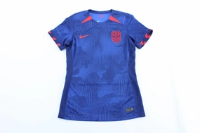 Workout Layer Comfort Apparel Women's Nike Embroidered Logo Team USA Soccer Jersey